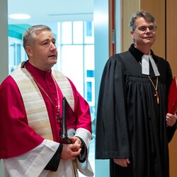 Pfarrer Claudiu Budău, Superintendent Wolfgang Rehner 