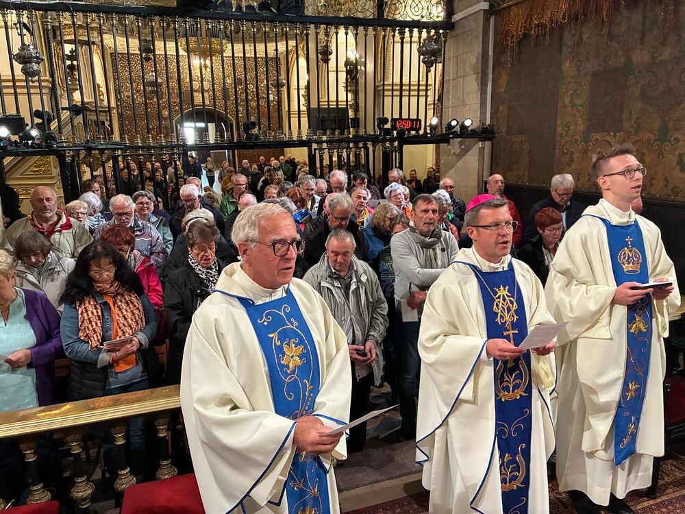 Maireise mit Weihbischof Johannes Freitag