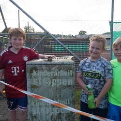 Reverse-Graffiti gegen Kinderarbeit