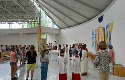 Für den Kirchenbau zeichnet Architekt Werner Hollomey verantwortlich.