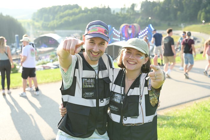 Die Festivalseelsorger:innen sind nur ein Part der Angebote von Denk Dich Neu.
