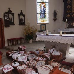 Osterspeisensegnung mit Diakon Johann Streicher (Weyer)