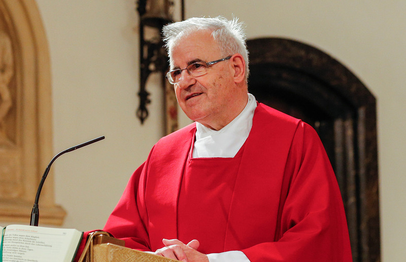 Heinrich Schnuderl wurde von Bischof Krautwaschl zum Dompropst ernannt. / Foto: Gerd Neuhold, Sonntagsblatt