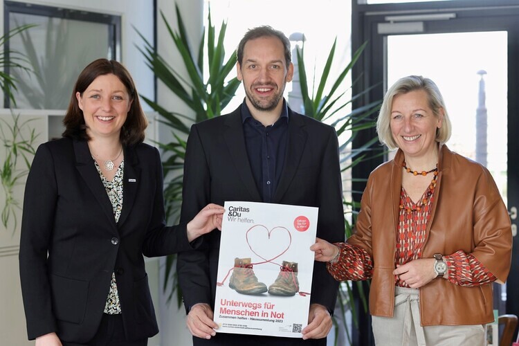 Caritasdirektorin Nora Tödtling-Musenbichler, Studienautor Florian Brugger und Kuratoriumsvorsitzende der Caritas Steiermark, Kristina Edlinger-Ploder, bei der Präsentation des Solidaritätsbarometers.