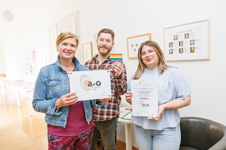 Sonntagsblatt/Gerd Neuhold Beim Institut für Familienberatung und Psychotherapie freut man sich sehr über die Zertifizierung 'akzeptierend und offen'.